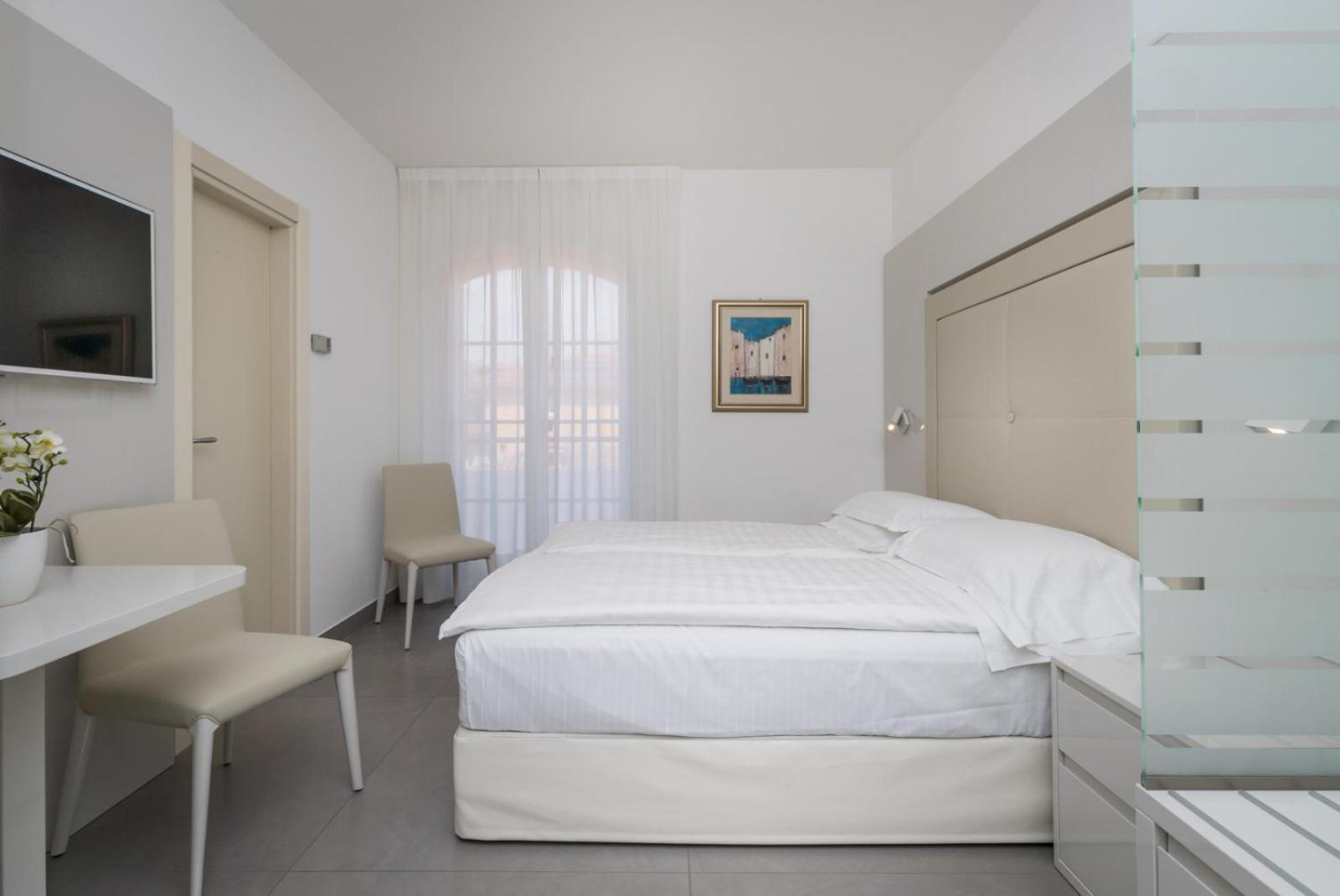 Hotel Vega Малчезине Екстериор снимка