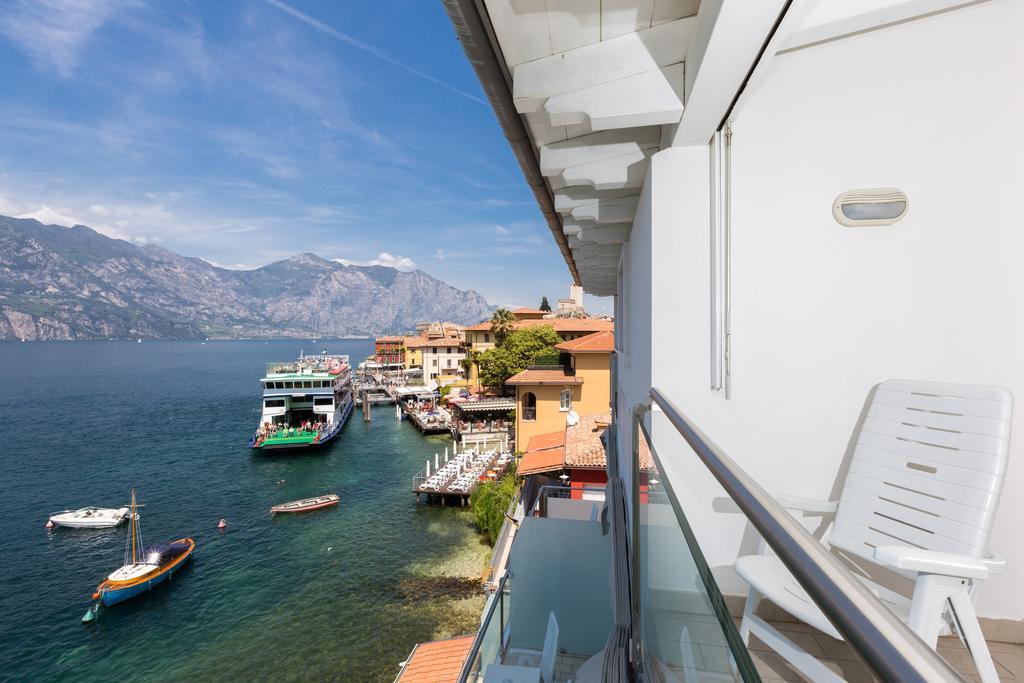 Hotel Vega Малчезине Екстериор снимка